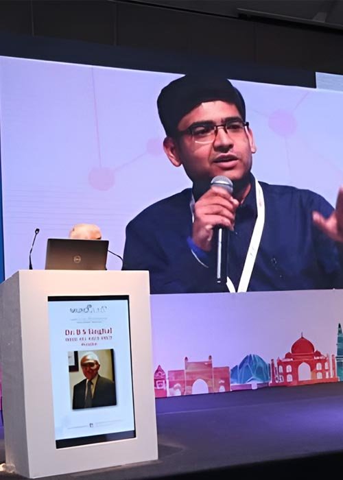 Gallery Dr. Manish Mahajan